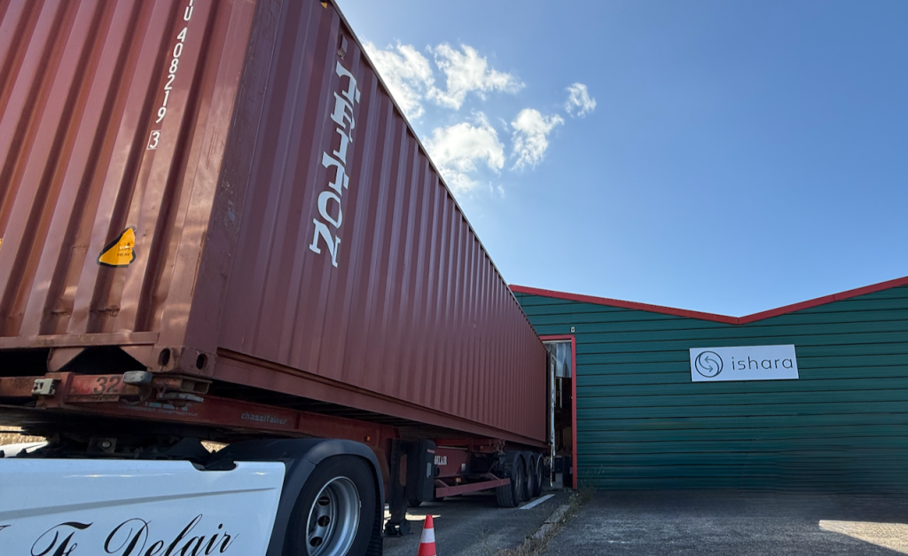 Loading used copiers in container for export